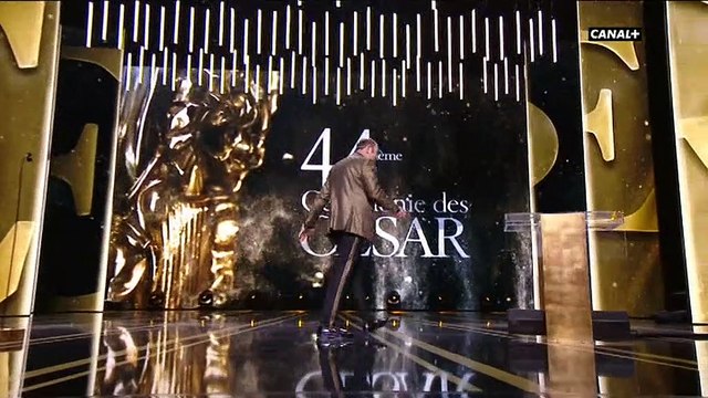 César 2019 : Kad Merad tacle Yann Moix en annonçant le meilleur espoir féminin - Regardez