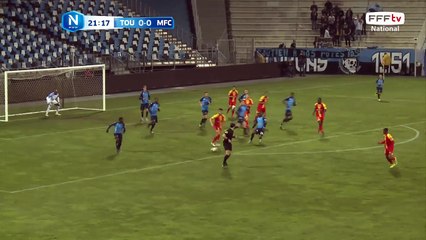 Corner bien défendu par Tours.
