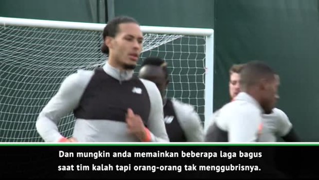 Van Dijk Bek Yang Bagus - Vidic