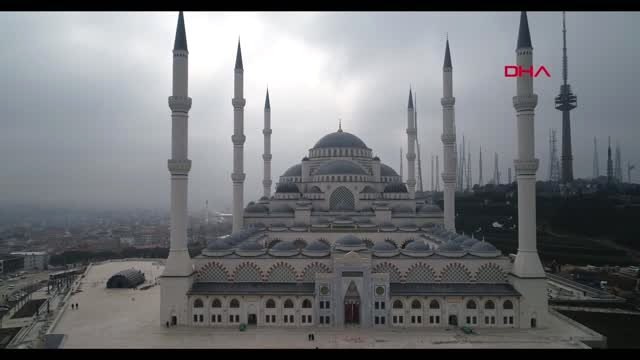 7 Mart'ta İbadete Açılacak Çamlıca Camii'nde Son Durum Havadan Görüntülendi 1