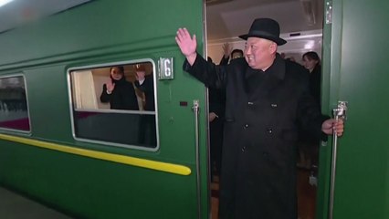 "김정은 위원장, 열차로 하노이 향해 출발" / YTN