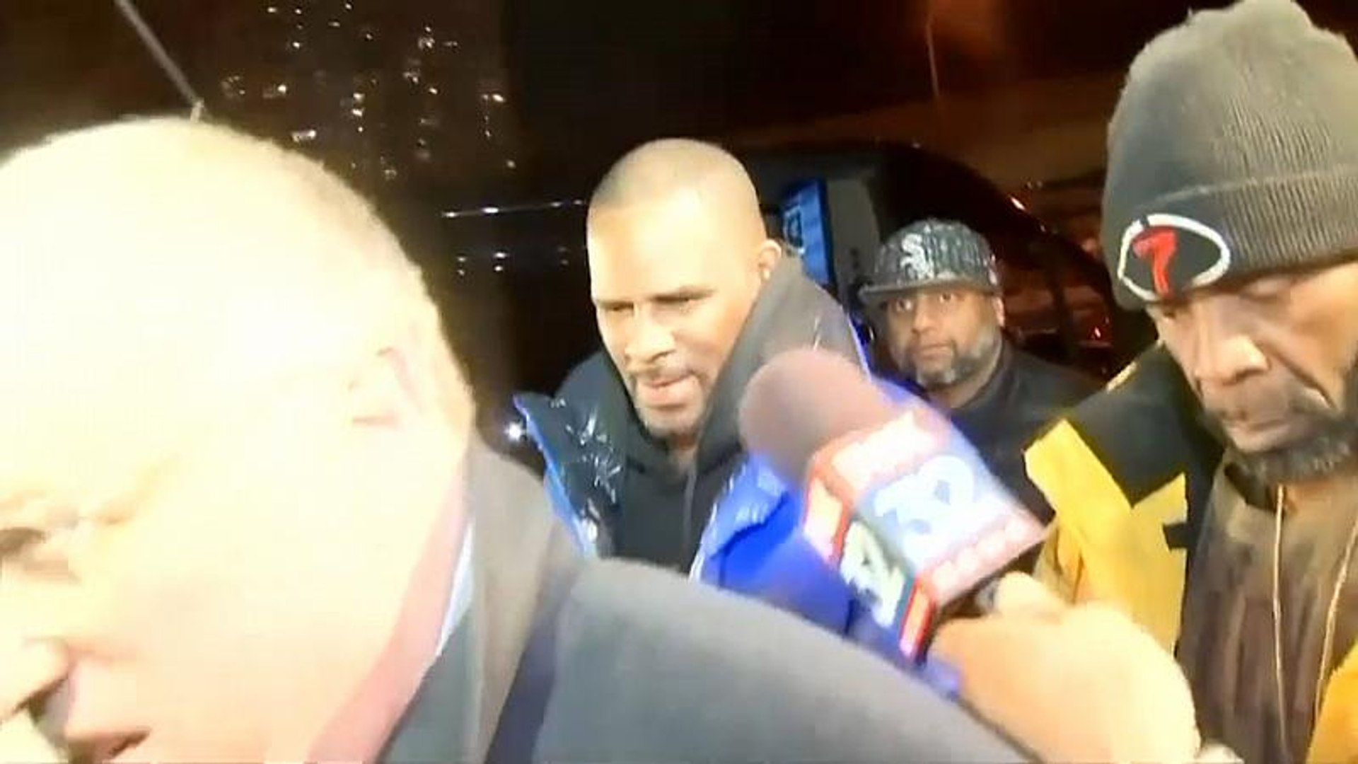 ⁣R&B-Sänger R. Kelly wegen sexuellen Missbrauchs angeklagt