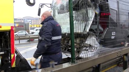 Haramidere'de Metrobüs Kazası