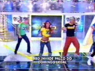 RBD - Aun Hay Algo (Domingo Legal)