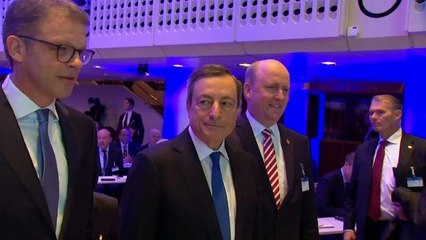 Draghi a Bologna: "Il 75% dei cittadini UE è a favore dell'euro"