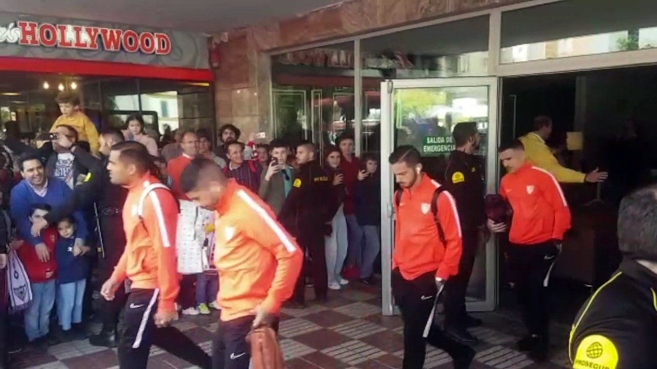 Sevilla-Barcelona: Salida del Sevilla de su hot...