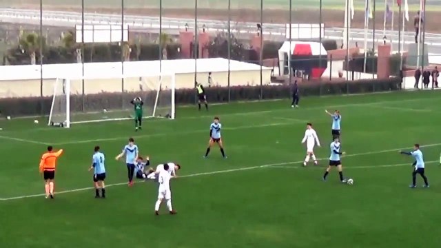 Altınordu-Adana Demirspor maçından: Haksız olduğunu düşündüğü penaltıyı dışarı attı