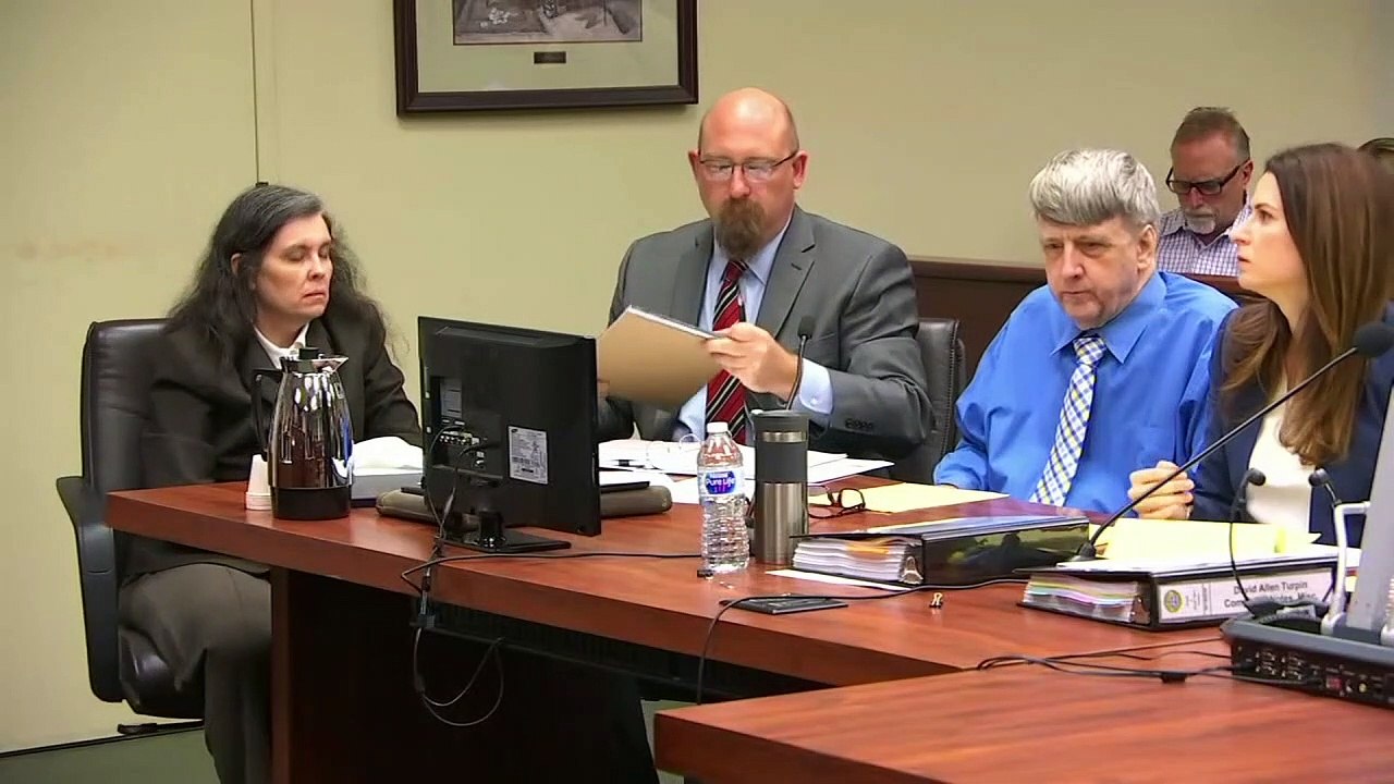 Kinder gefoltert: 'Horror-Haus'-Eltern bekennen sich schuldig