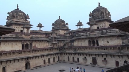 dag 13-14: Agra - Orchha - Khajuraho 28-29/11/18