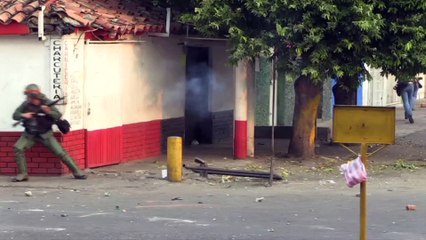 Disturbios en Venezuela por ingreso de ayuda humanitaria