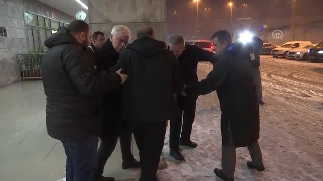 Medipol Başakşehir-Bursaspor Maçı Tatil Edildi - Göksel Gümüşdağ