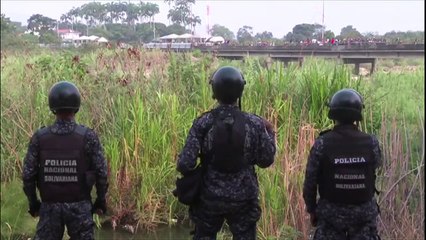 Maduro bloqueia pontes