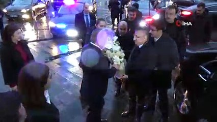 Cumhurbaşkanı Yardımcısı Fuat Oktay taksicilerle sohbet etti