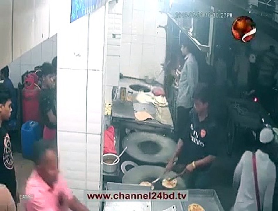 চক বাজারের আগুনের সূএপাতের সিসি ক্যামেরার ফুটেজ জানের ভয়ে সবাই দৌড়ায় - AnyNews24