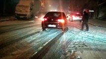 Yoğun kar yağışı sonrası kayganlaşan yollar sürücülere zor anlar yaşattı