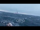 Ora News - Shpëtohet nga mbytja anija me flamur amerikan
