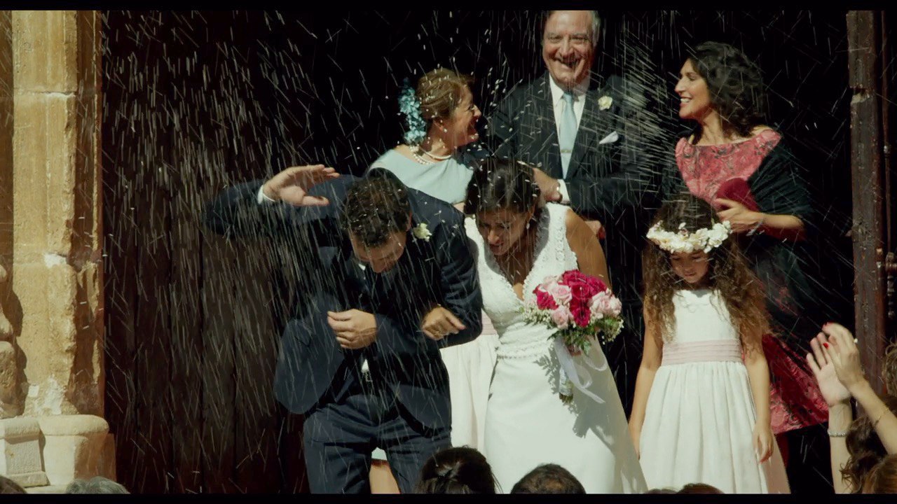 Penelope Cruz And Javier Bardem Share 'Everybody Knows'