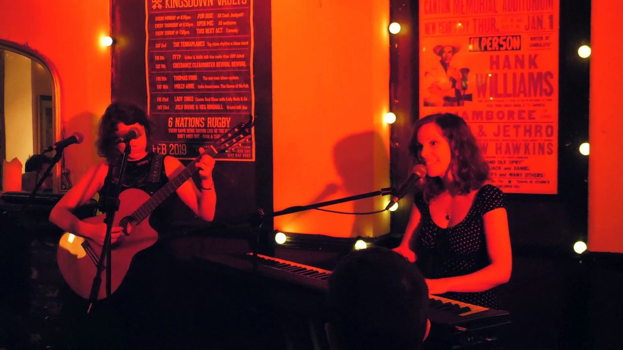 23-02-19 Julu Irvine & Heg Brignall at Kingsdown Vaults pt 1