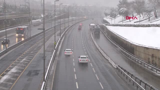Kar, İstanbul'u Beyaz Bürüdü - Anadolu Yakası