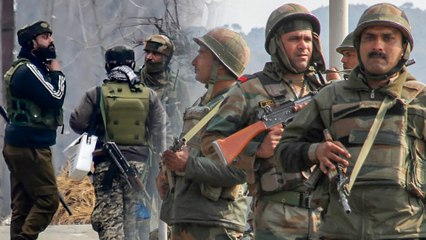 விமானம் மூலம் வந்த 10,000 வீரர்கள்... காஷ்மீரில் நீடிக்கும் பதற்றம்