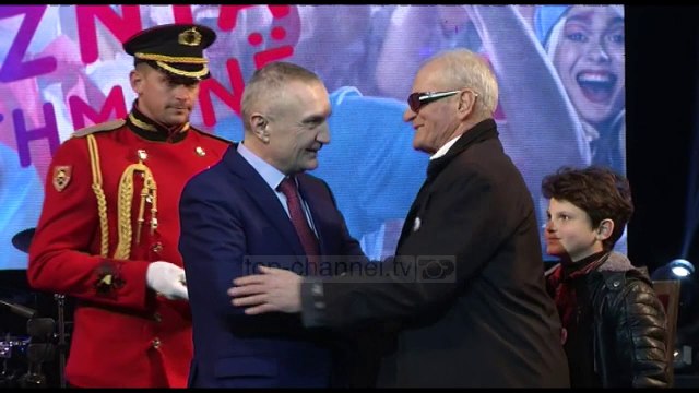 100 vjet Vllaznia; Meta nderon klubin e sportistët