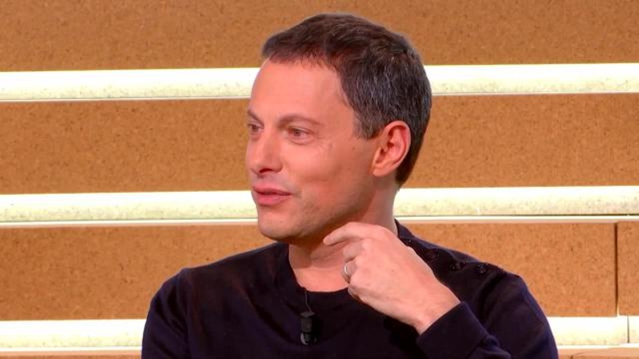 VIDEO “Je suis ému” : Marc-Olivier Fogiel touché que son mari témoigne sur la GPA
