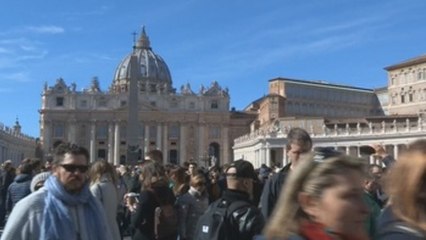 El papa da pautas para acabar con los abusos, pero decepciona a las víctimas