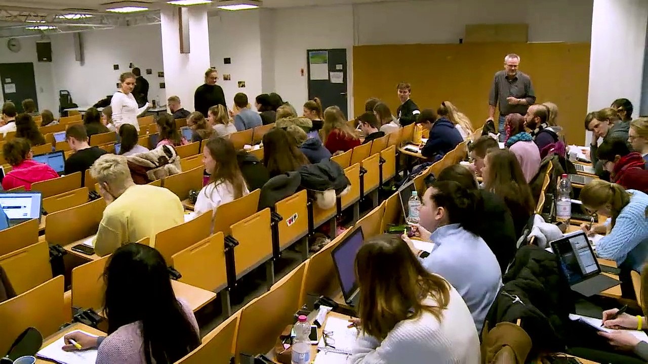 Deutschland: Wenn Roboter unterrichten | Reporter