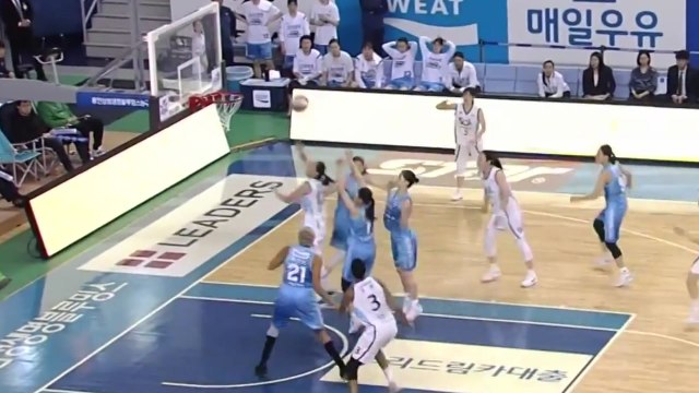 최하위 신한은행, 삼성생명 꺾고 7연패 탈출 / YTN