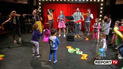Report Tv - “Të mirësjellshmit”, muzikal për fëmijë tek Teatri Metropol