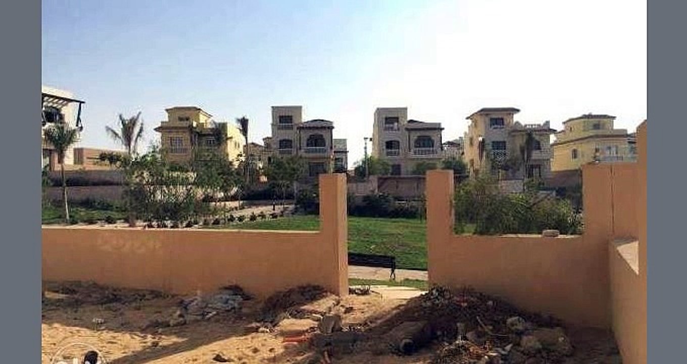 فيلا 370 م للبيع بكمبوند هايد بارك أرخص فيلا فى القاهرة الجديدة