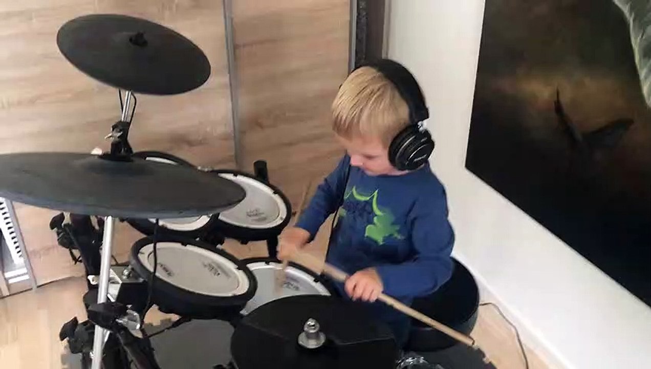 #child dram play