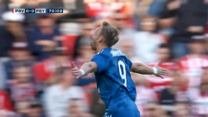 لقطة: كرة قدم: يورغنسن ينهي صيامه بهدف صاورخي في مرمى ايندهوفن