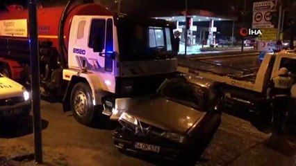 Freni boşalan kamyon otomobili altına aldı: 2 yaralı