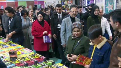 Özhaseki, kitap fuarını gezdi - ANKARA
