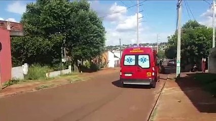 Carros batem em cruzamento no Interlagos