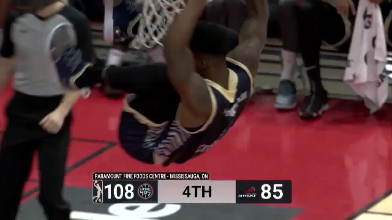 Derek Cooke Jr. Posts 10 points & 16 rebounds vs. Sioux Falls Skyforce