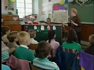 FRENCH FIELDS - S02E07 - Noel, Noel