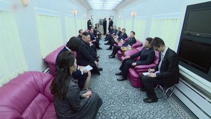 김정은 열차, 후베이성 우한 통과해 남하 중 / YTN