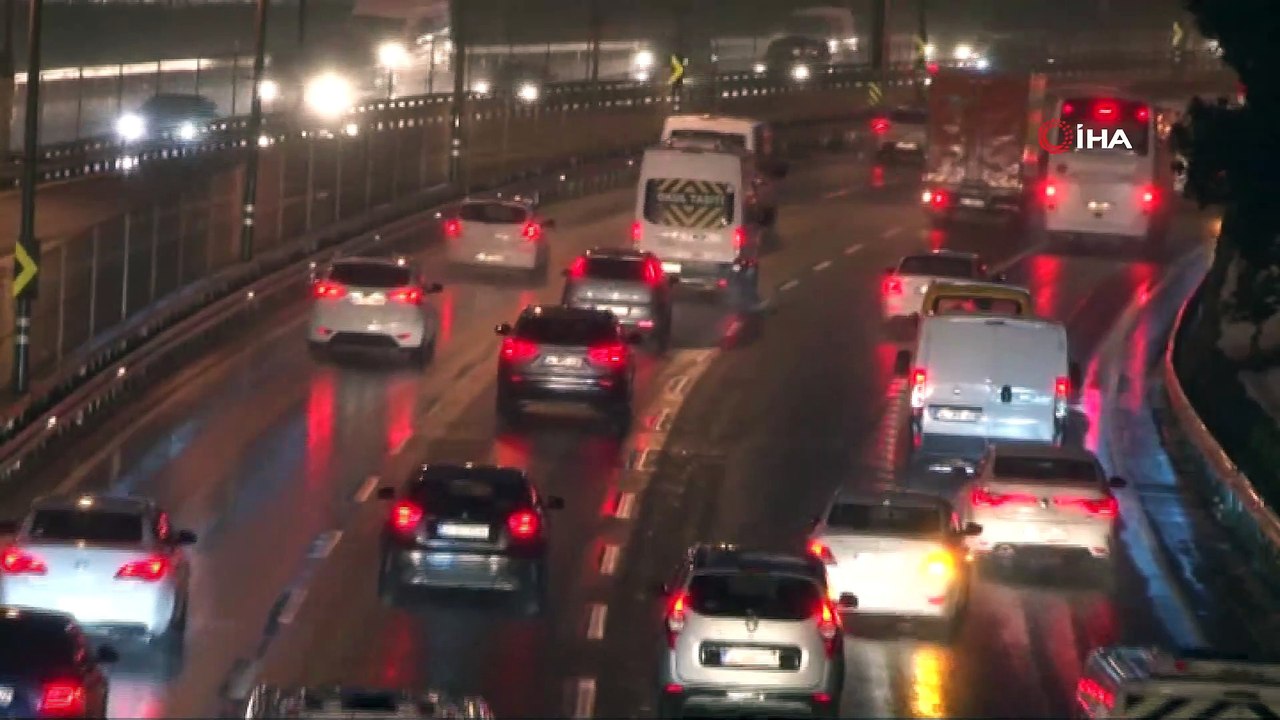 İstanbul’da işe giden vatandaşlar trafikte zor anlar yaşadı