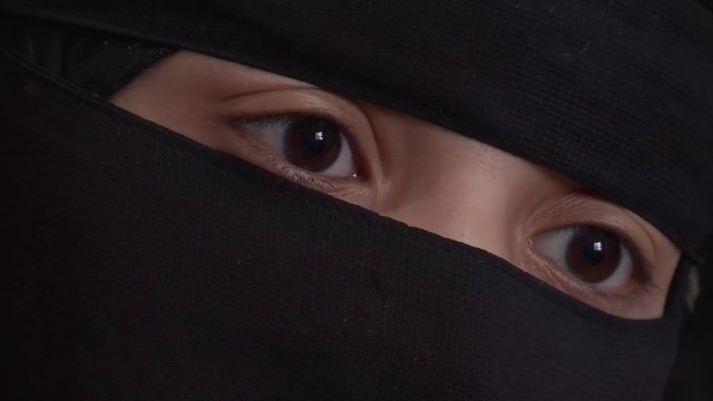 Vous avez l'interdiction de partir, sous peine d'être exécuté. Ces deux femmes belges racontent leur vie sous Daesh