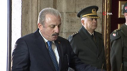 TBMM Başkanı Şentop Anıtkabir'i ziyaret etti