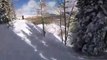 Un skieur se fait violemment emporter par une avalanche