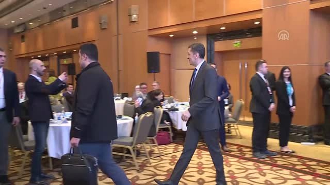 Milli Eğitim Bakanı Selçuk: "Eğitimi Öncelikle Evrensel Olarak Gördüğümüzü Sıklıkla İfade Ediyoruz"