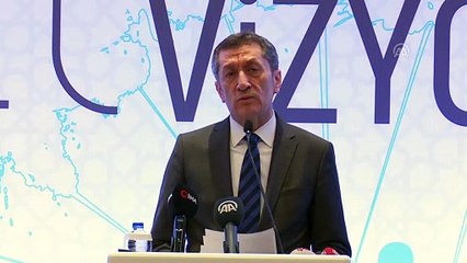 Milli Eğitim Bakanı Selçuk: 'Biz çocuklarımızı bugünkü sun'i gündemlerin içerisinde tutmak istemiyoruz' - ANKARA