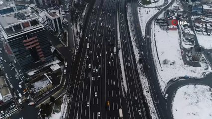 Kar yağışının etkisini kaybetmesinin ardından son durum havadan görüntülendi
