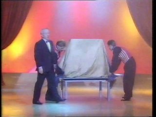 Paul Daniels Magic Show S12E03 (1990)