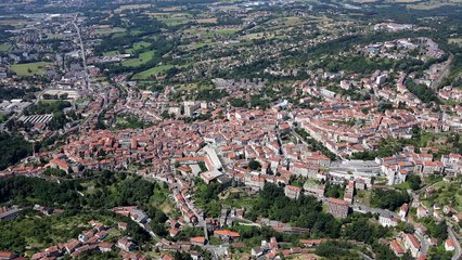 Repenser la périphérie commerciale : Abdel Meftah "repenser le site de la ville basse de Thiers"