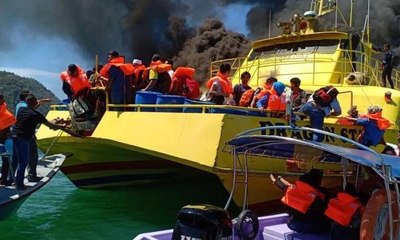 Malezya'da yanan feribotta can pazarı