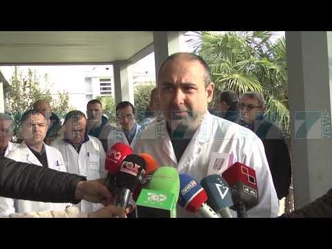 MJEKET NE DURRES PROTESTE KUNDER DHUNES - News, Lajme - Kanali 7